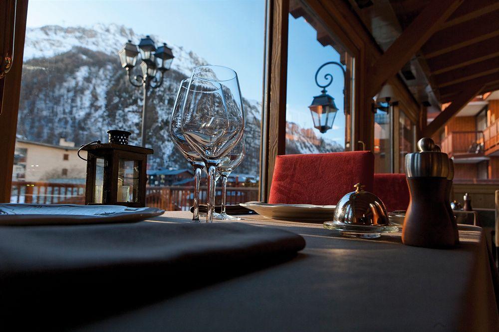 Hotel Le Savoie Val-dʼIsère Restaurante foto